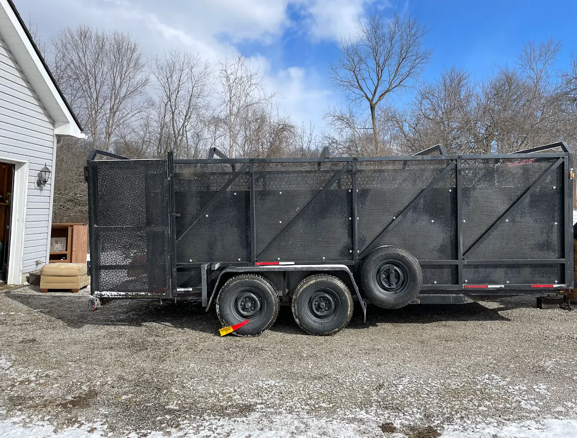 3 Yard Dumpster Rental in Bridgeport, TX